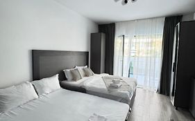 Mianelly Casa Del Mar